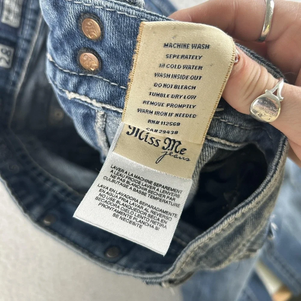 Miss Me‎ Jeans Womens 28 Straight Leg Embellished Flap Pockets Y2K Angel Wings - Picture 10 of 16